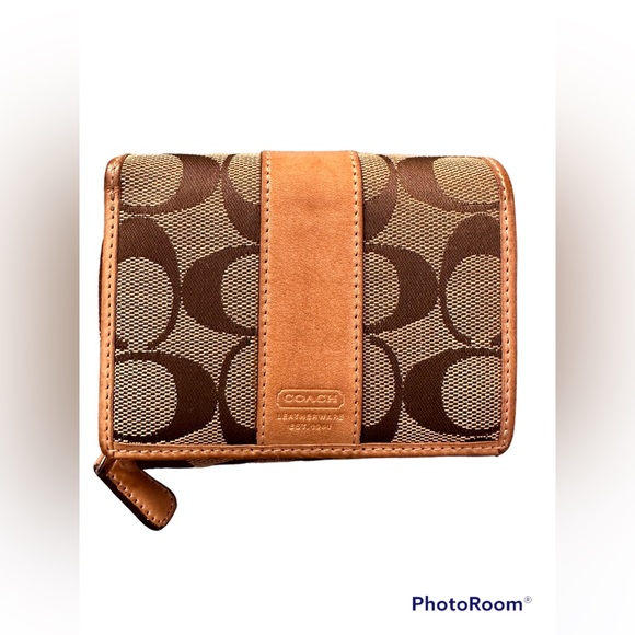 Coach Handbags - Coach Hampton Signature C Tan Canvas and Leather Small Wallet